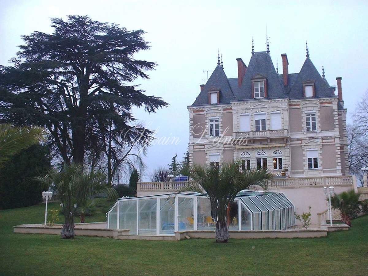 Château entre Angers et Le Mans