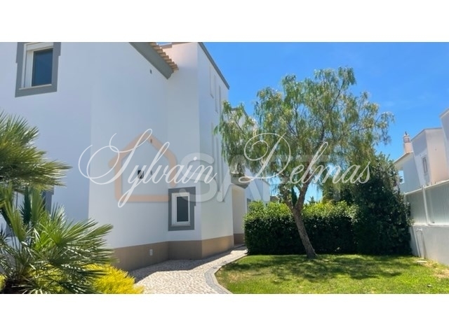 VILLA  A  Lagoa / Vale do Olival