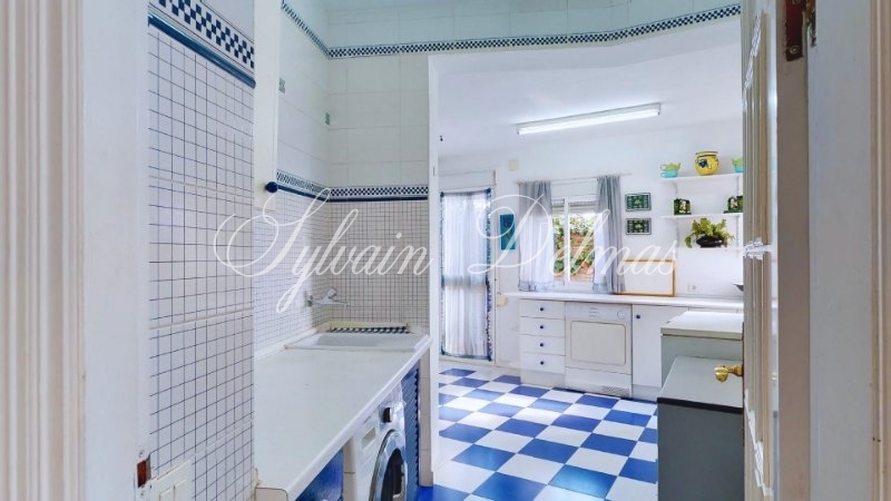 VILLA  BORD D EMER ENTRE MARBELLA ET MALAGA