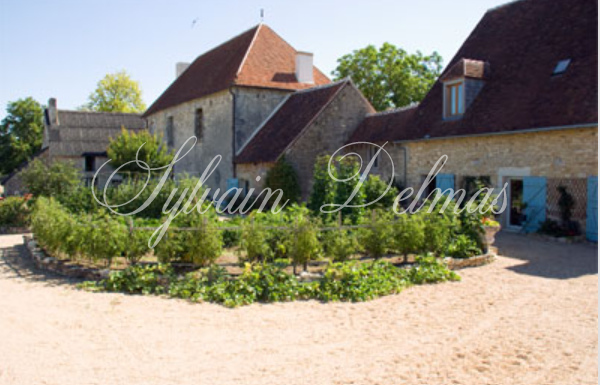 DOMAINE D'EXCEPTION GITES PROCHE BOURGES 936 M²