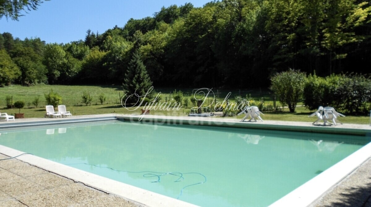 A vendre Château 900 m² à PERIGUEUX