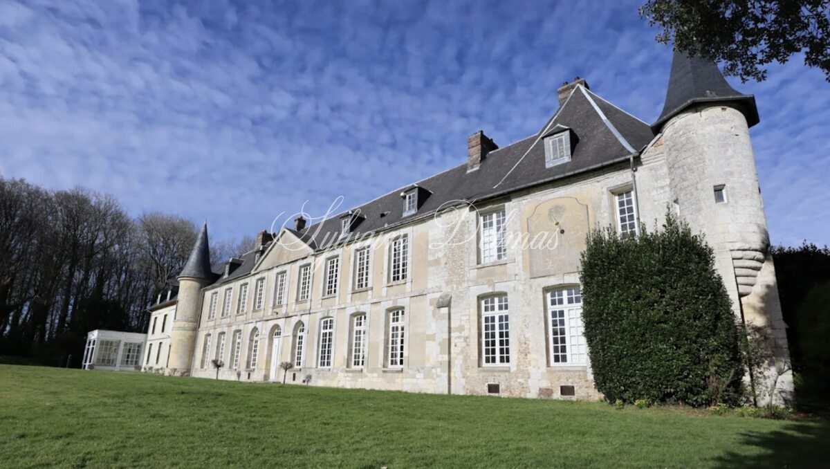 CHATEAU HISTORIQUE DU XIVèmé DANS L'EURE ( 27)  3.450M