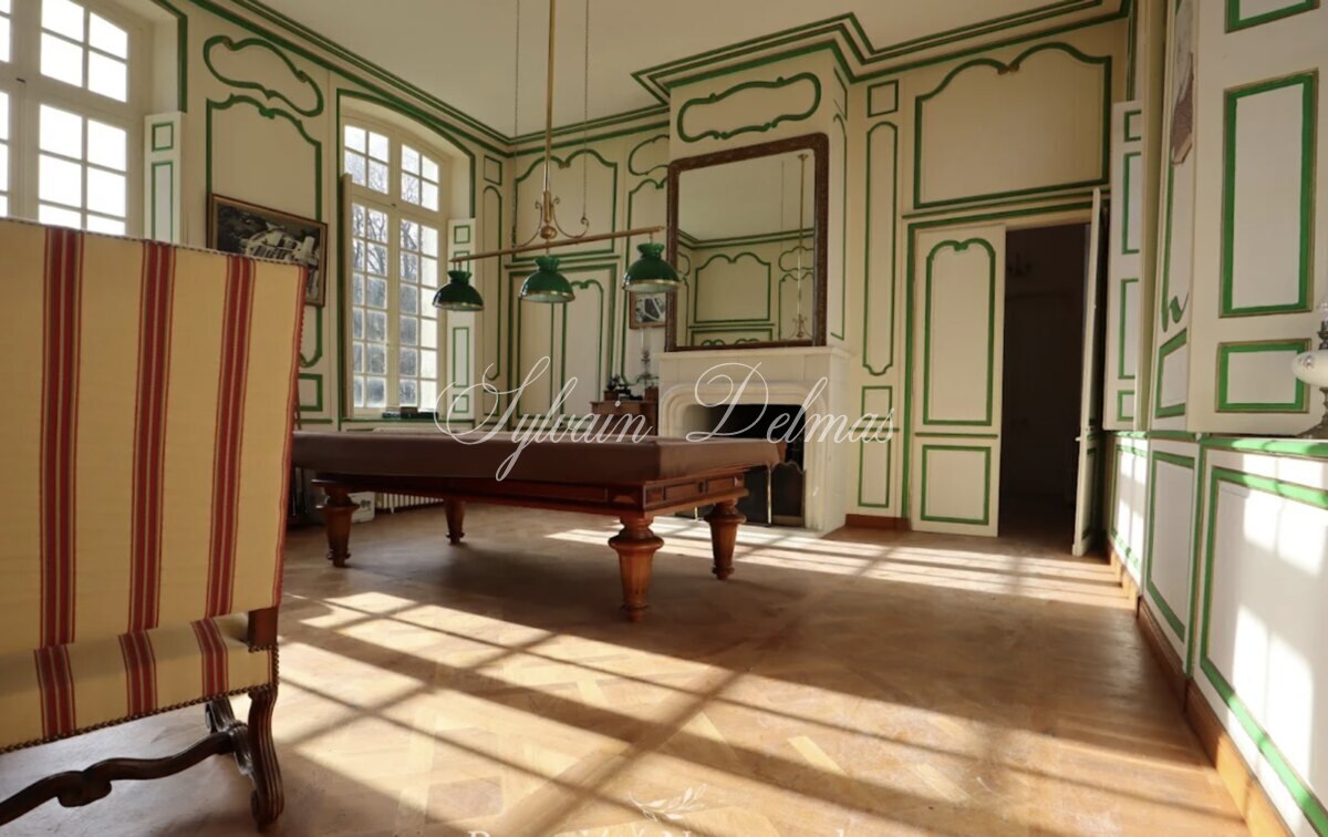 CHATEAU HISTORIQUE DU XIVèmé DANS L'EURE ( 27)  3.450M