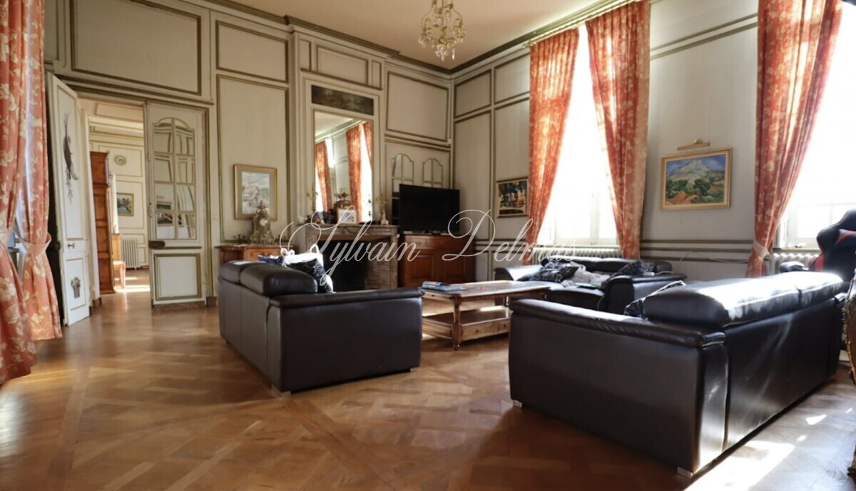 CHATEAU HISTORIQUE DU XIVèmé DANS L'EURE ( 27)  3.450M