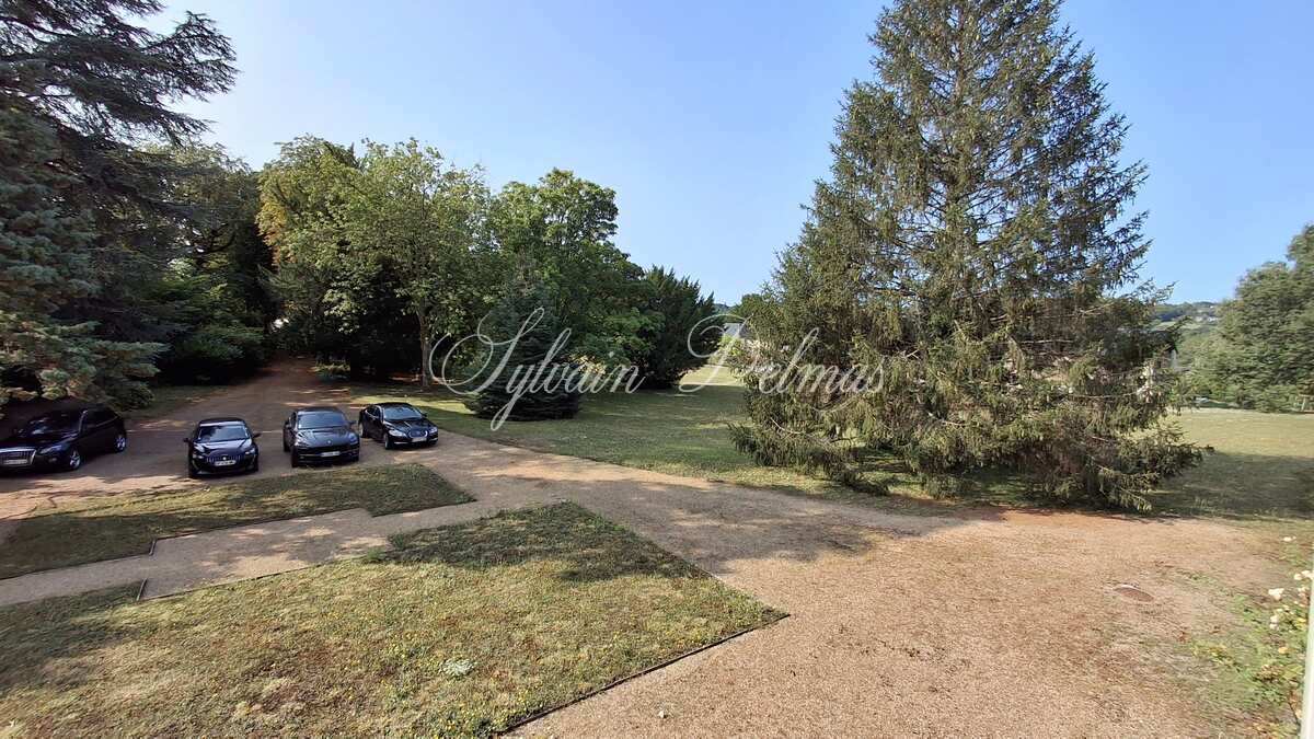 OFF MARKET EN EXCLU. A St. Cyr sur LOIRE. 1.250M€