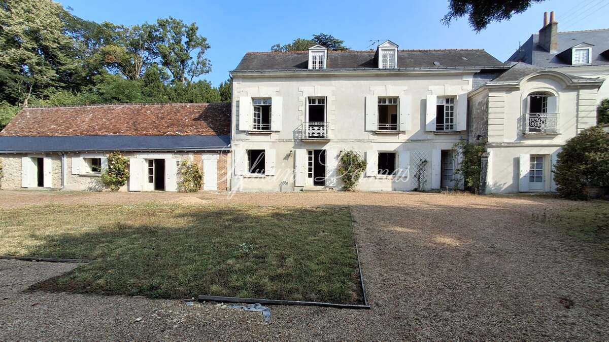 OFF MARKET EN EXCLU. A St. Cyr sur LOIRE. 1.250M€