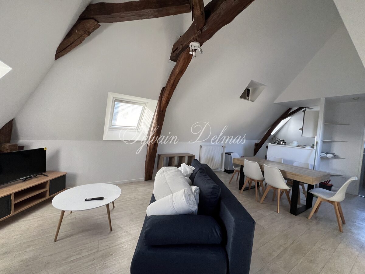 Immeuble de rapport plein centre historique de Châtellerault