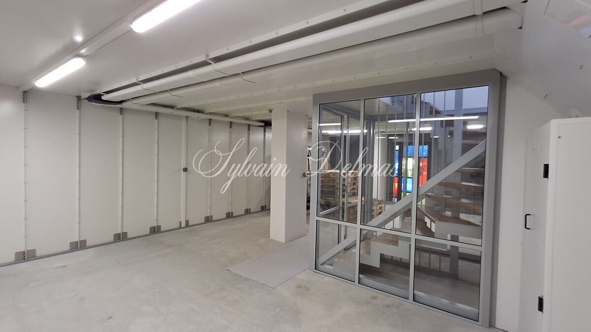Maison contemporaine atypique à vendre 6 pièces proche de TOURS.