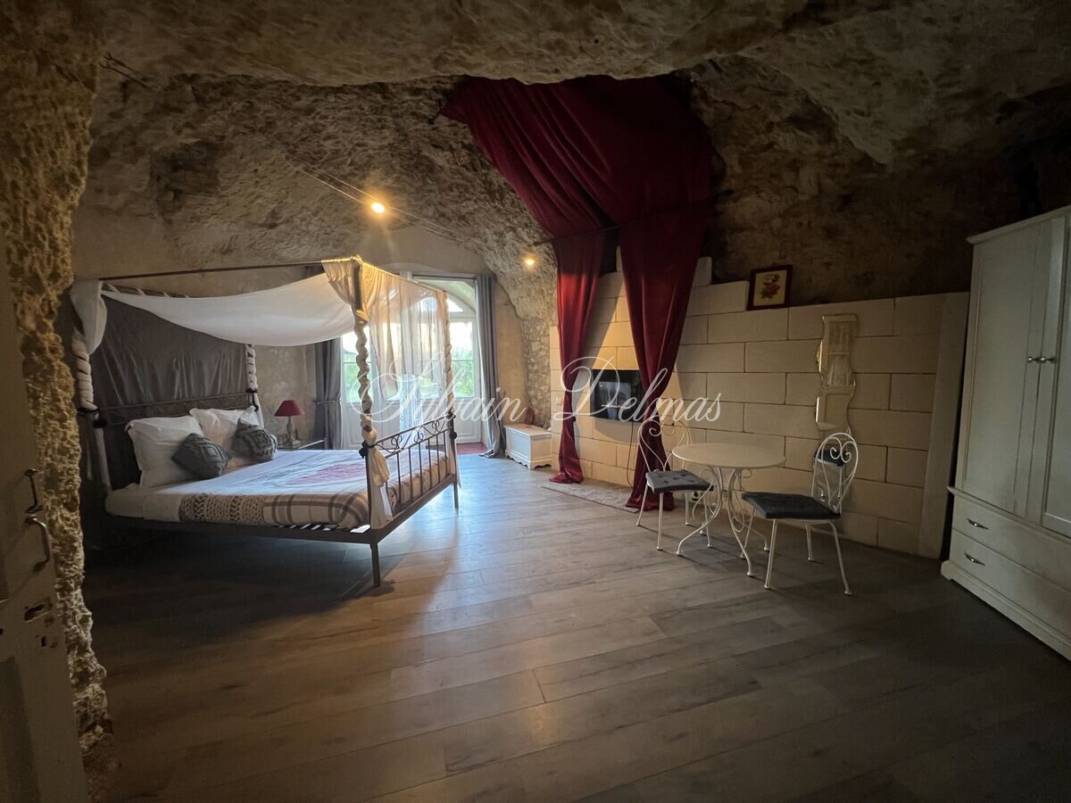 PROPRIETE TROGLODYTE A AMBOISE