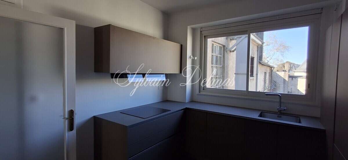 Appartement lumineux aux halles a Tours
