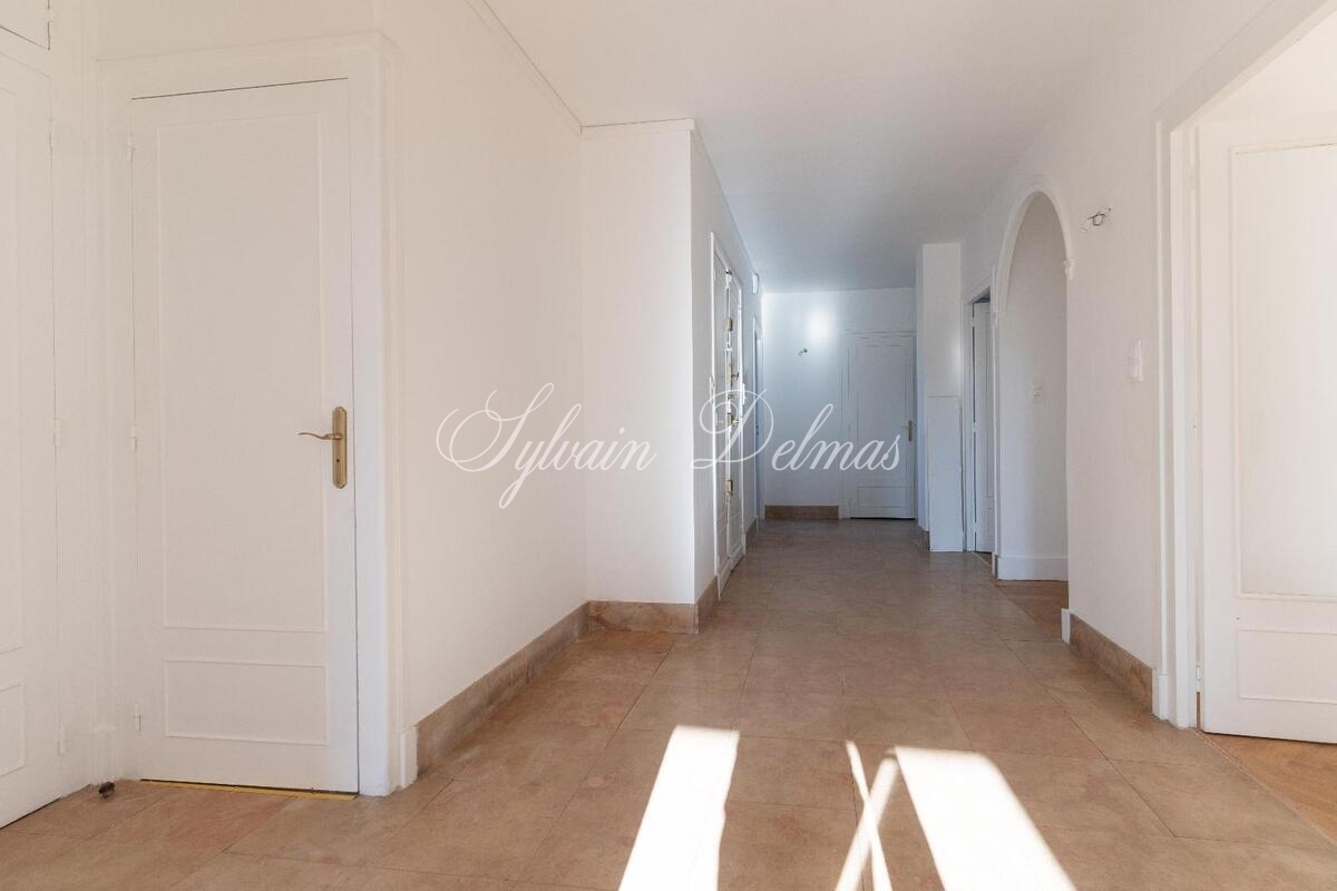 Appartement lumineux aux halles a Tours