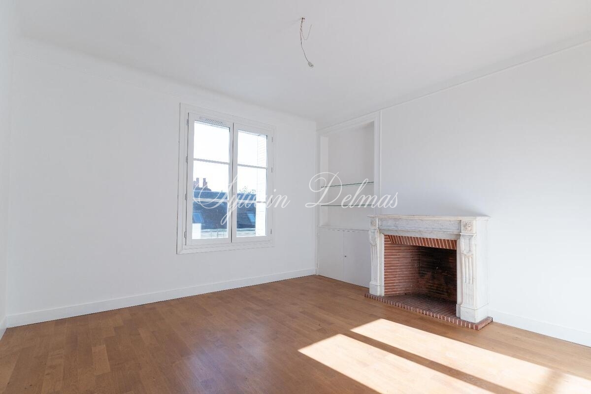 Appartement lumineux aux halles a Tours