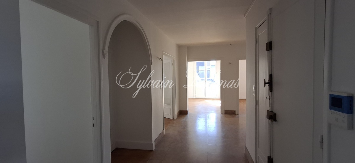 Appartement lumineux aux halles a Tours