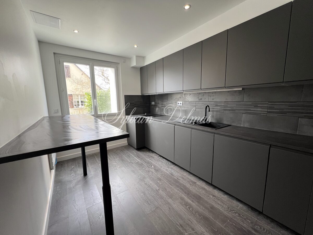 Appartement T2 rez de chaussée à Saint Cyr sur LOIRE
