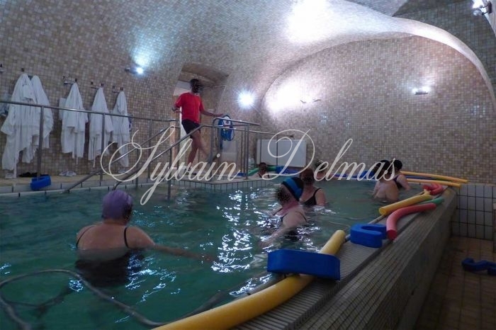 Hotel, restaurant, thermes de 14000m2  avec 110 chambres.