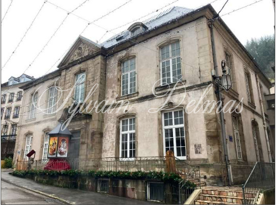 Hotel, restaurant, thermes de 14000m2  avec 110 chambres.