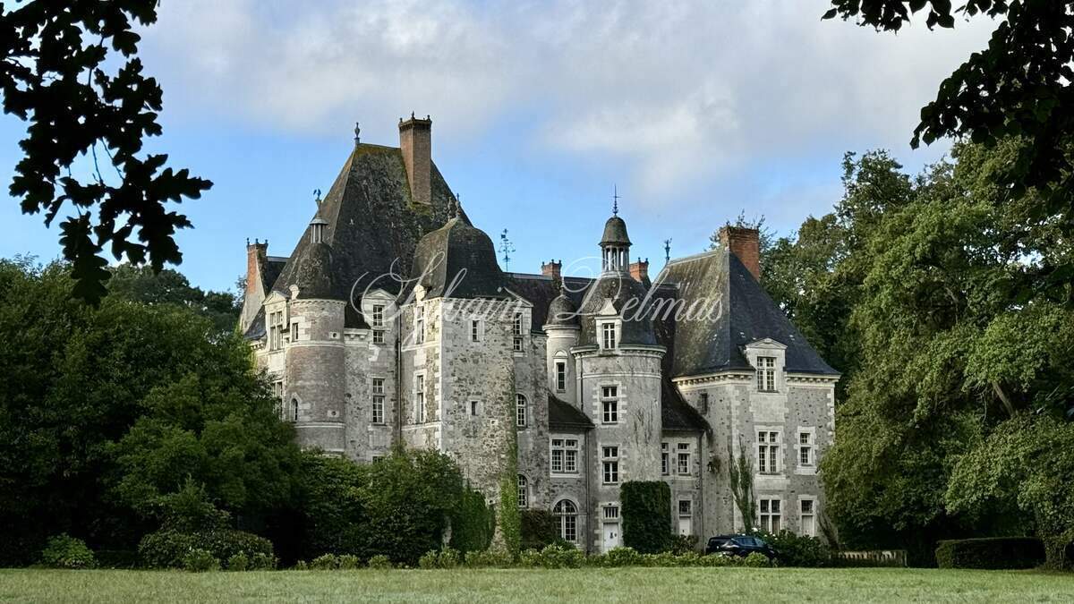 Superbe château Renaissance en Anjou.