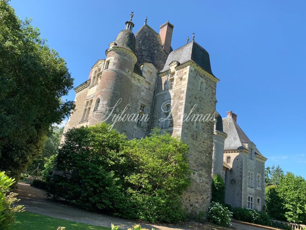 Superbe château Renaissance en Anjou.