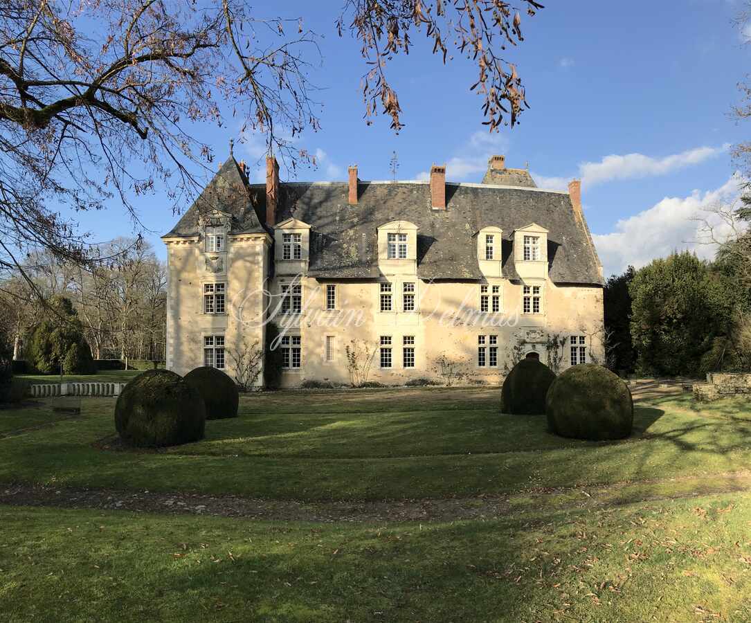 Superbe château Renaissance en Anjou.