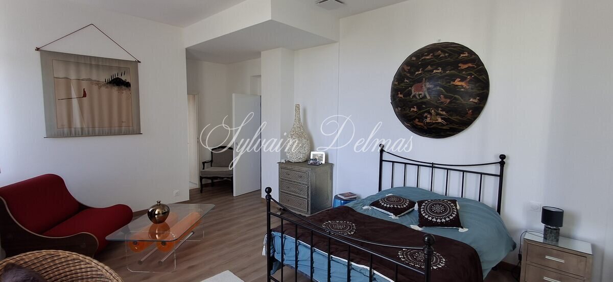 Magnifique château prêt à emménager, a 20min de Tours ! Prenez simplement les clés et installez-vous...