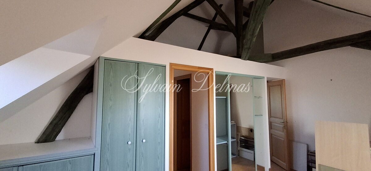 Magnifique château prêt à emménager, a 20min de Tours ! Prenez simplement les clés et installez-vous...