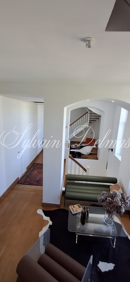 Magnifique château prêt à emménager, a 20min de Tours ! Prenez simplement les clés et installez-vous...