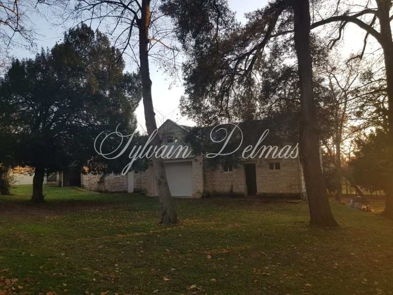 Château — Chateau - 10 pièces - 1200m²