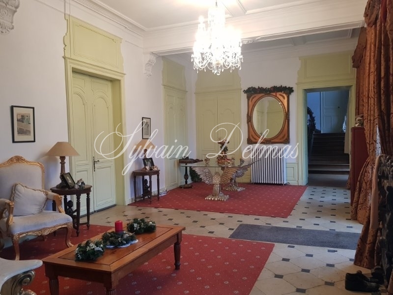 Château — Chateau - 20 pièces - 1200m²