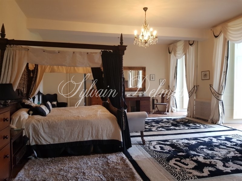 Château — Chateau - 20 pièces - 1200m²