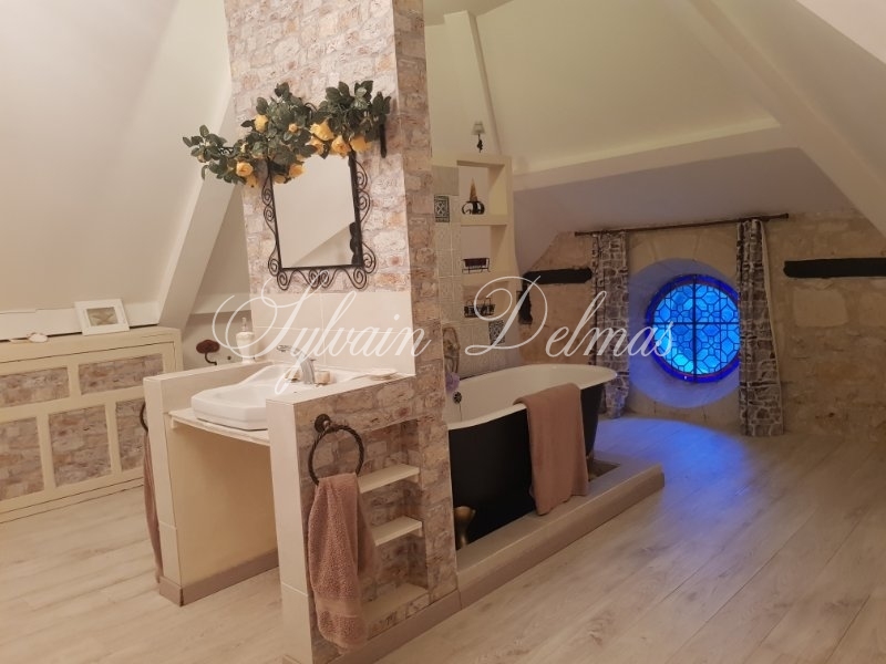 Château — Chateau - 20 pièces - 1200m²