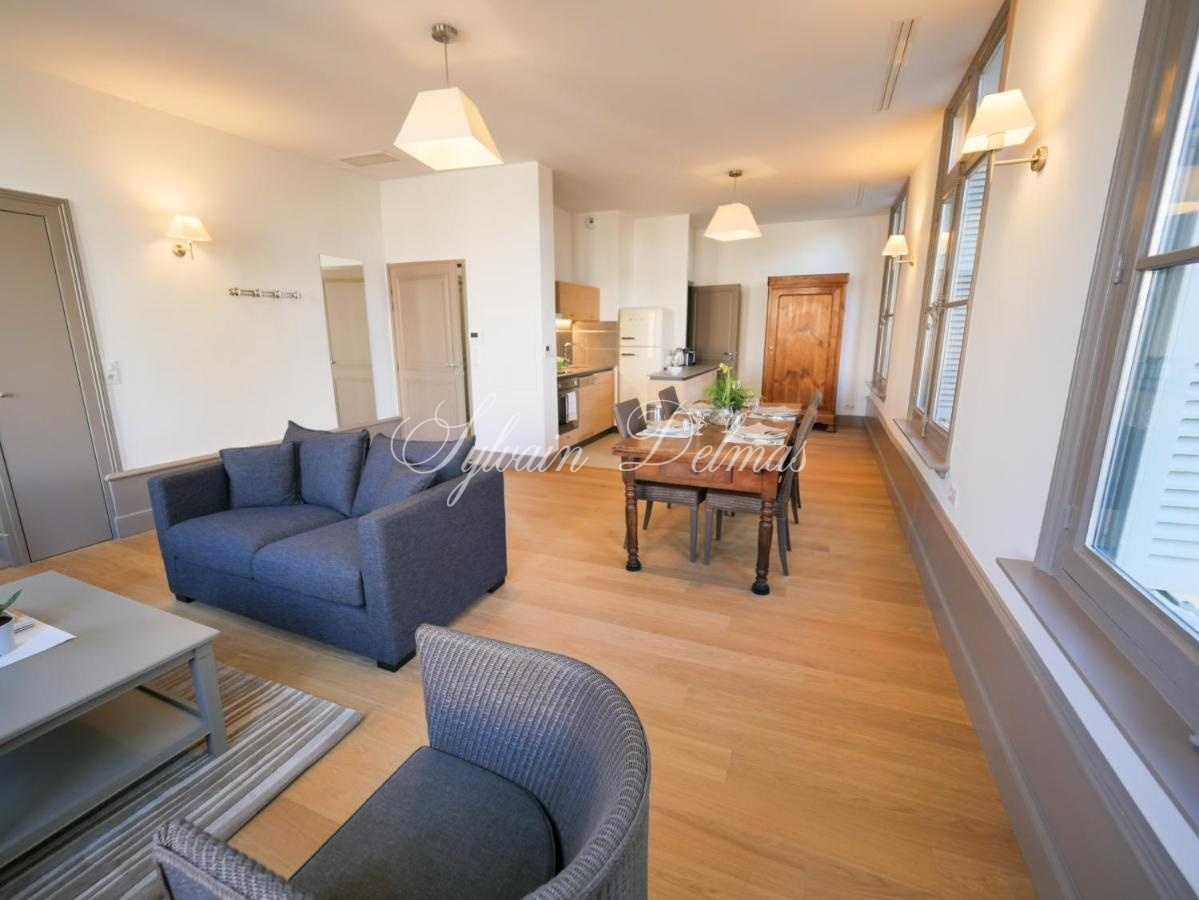 Immeuble de standing — Immeuble de rapport - Centre TOURS - 8 appartements
