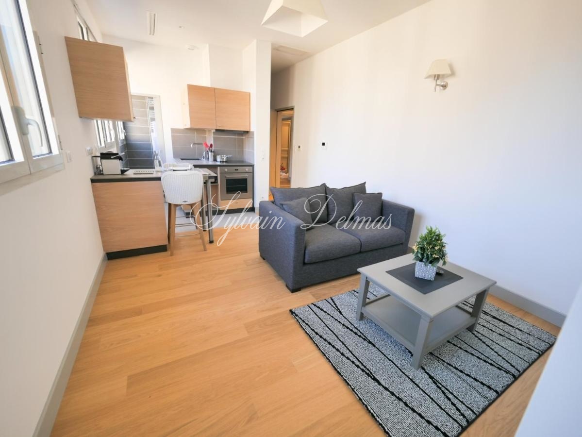 Immeuble de standing — Immeuble de rapport - Centre TOURS - 8 appartements