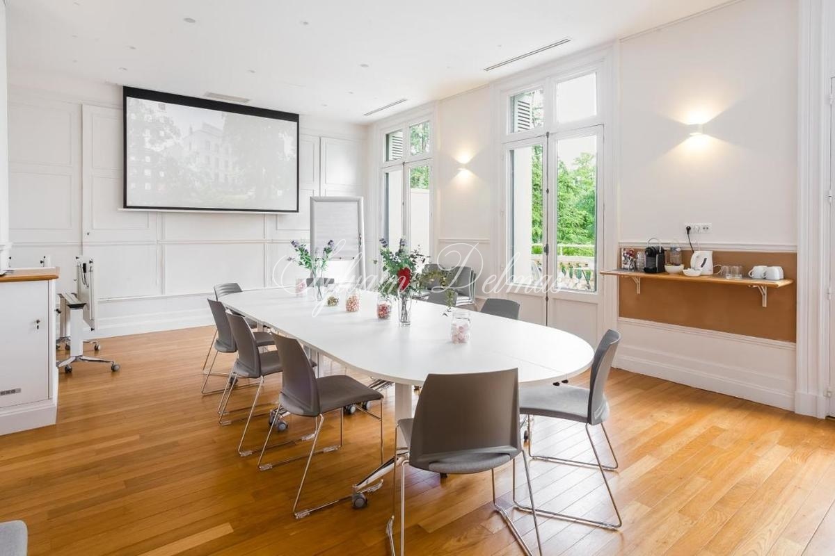 Immeuble de standing — Immeuble de rapport - Centre TOURS - 8 appartements