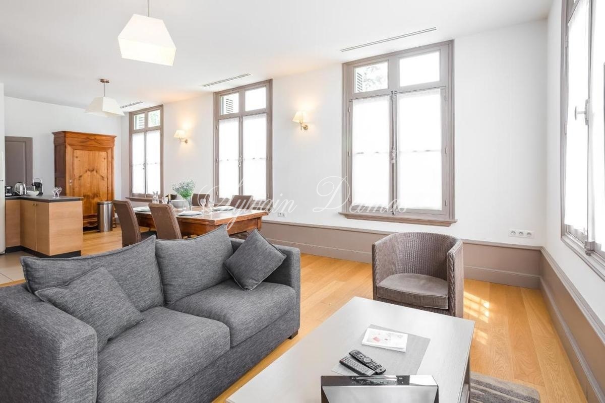 Immeuble de standing — Immeuble de rapport - Centre TOURS - 8 appartements