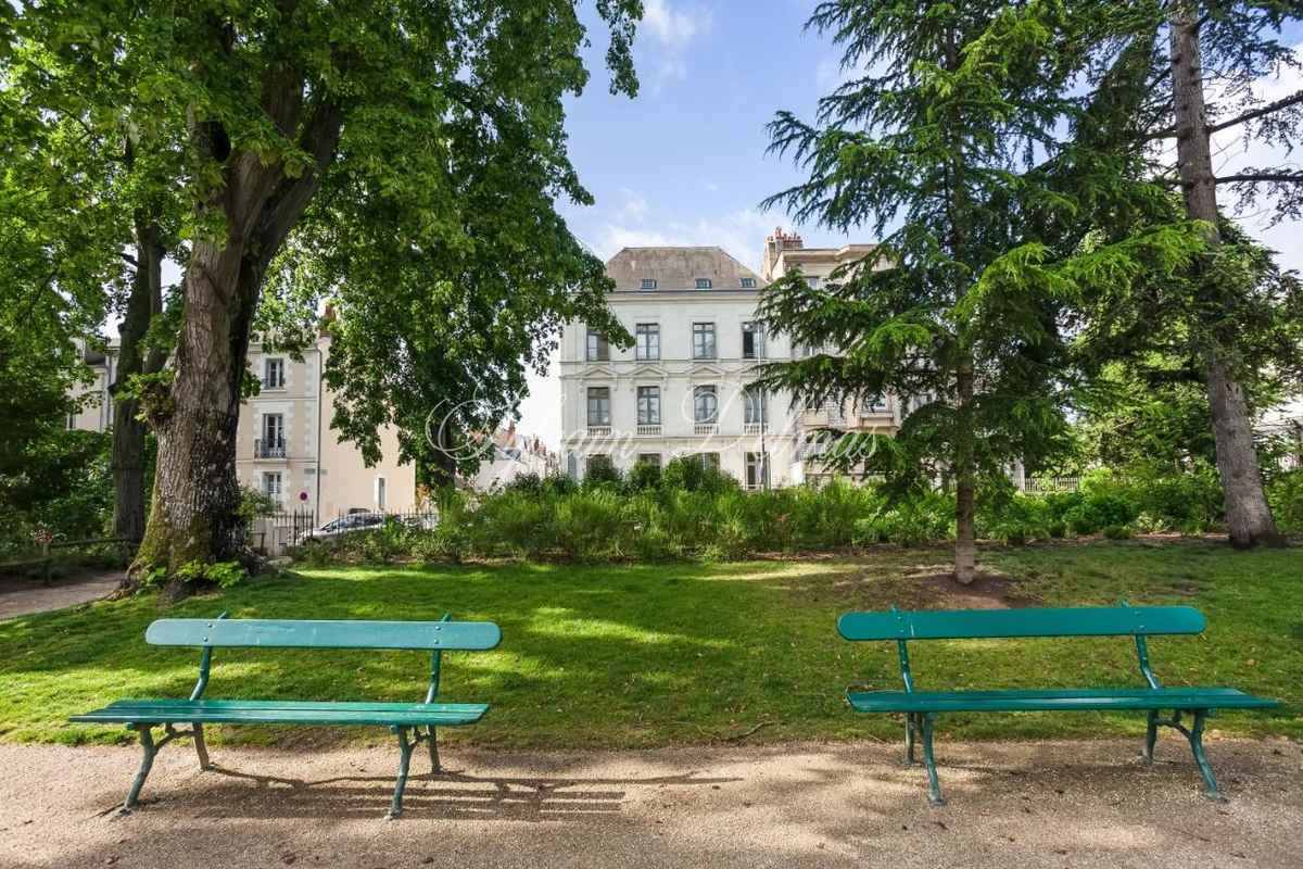 Immeuble de standing — Immeuble de rapport - Centre TOURS - 8 appartements