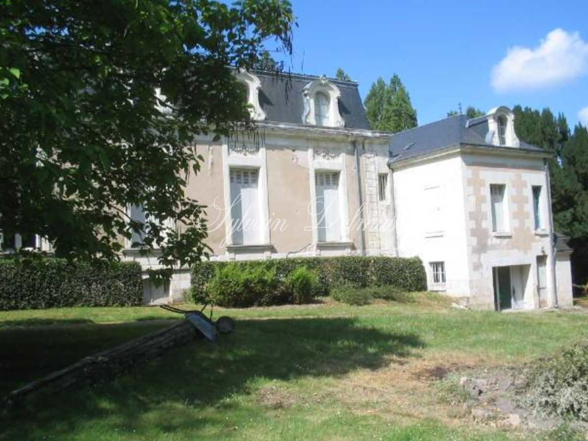 Château — Chateau XIXe proche Zoo de Beauval - 2000m² - 8Ha