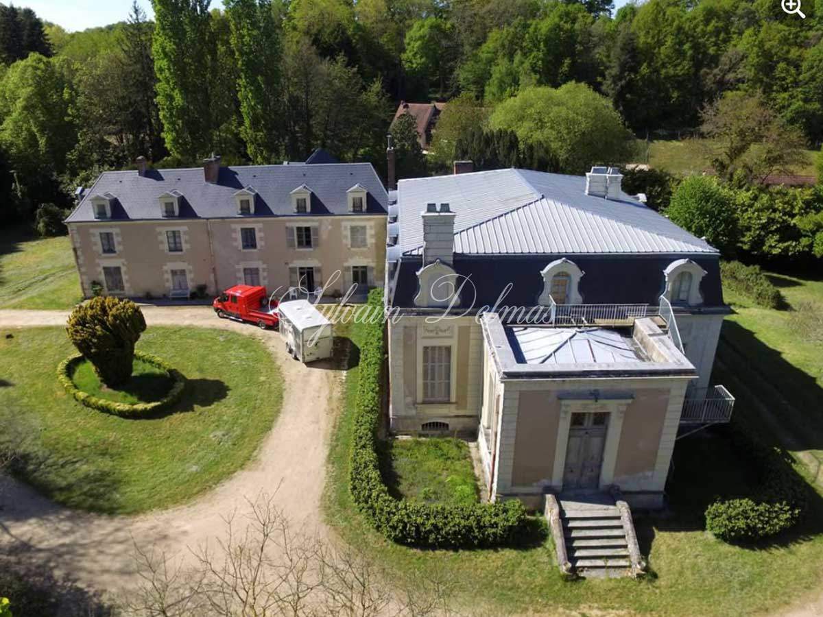 Château — Chateau XIXe proche Zoo de Beauval - 2000m² - 8Ha