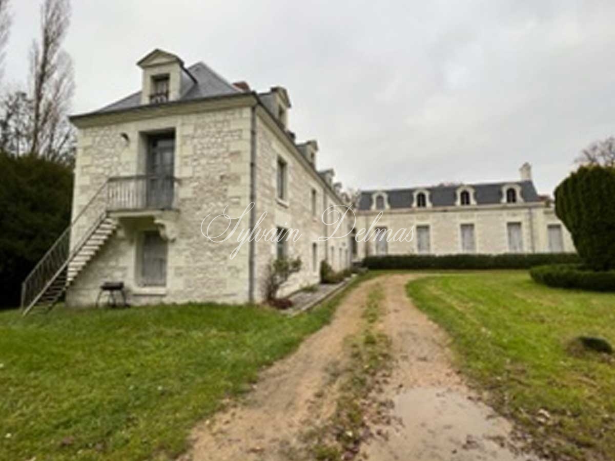 Château — Chateau XIXe proche Zoo de Beauval - 2000m² - 8Ha