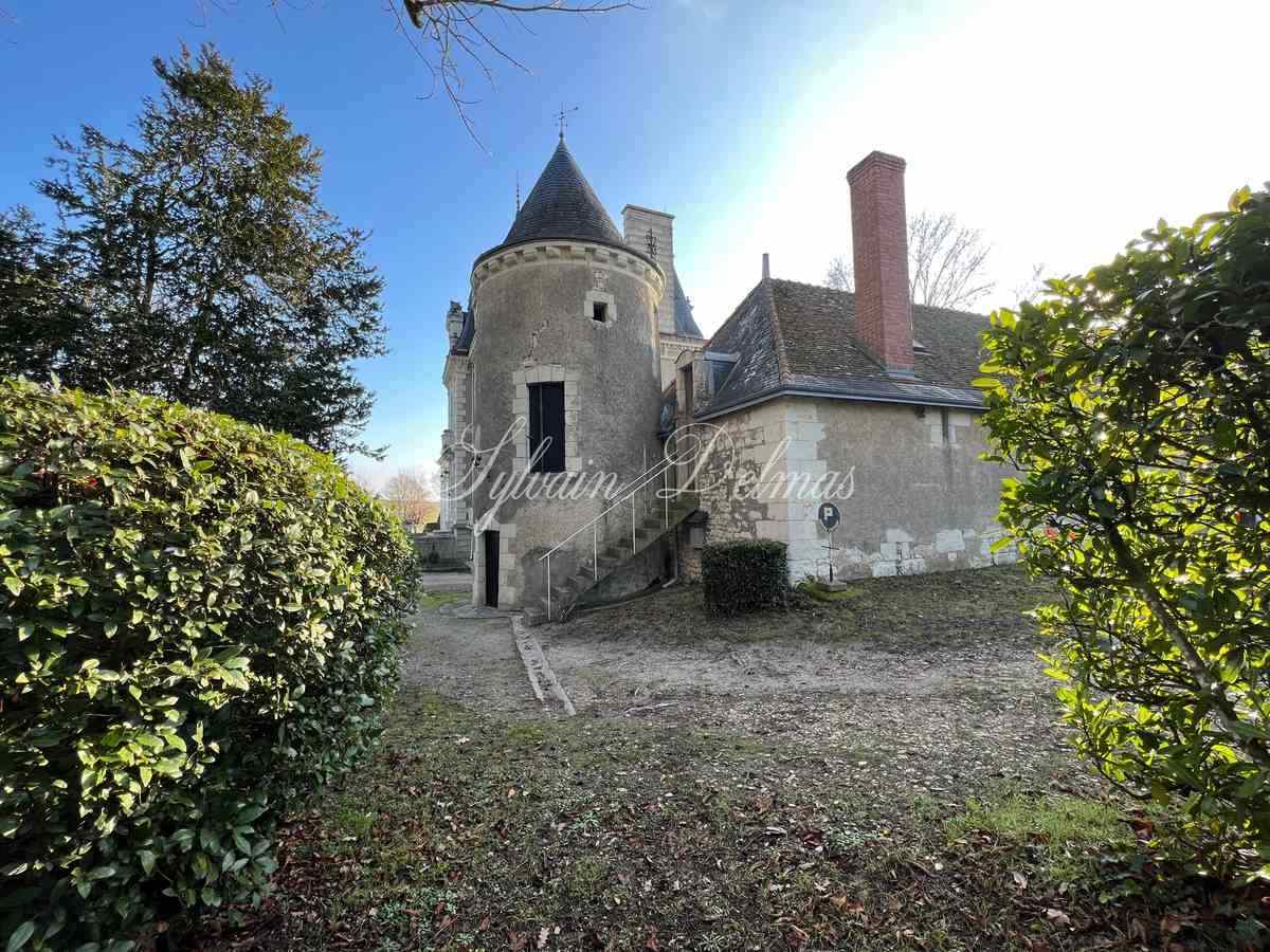 Château — Chateau avec complexe hôtelier et camping - 30min de Tours