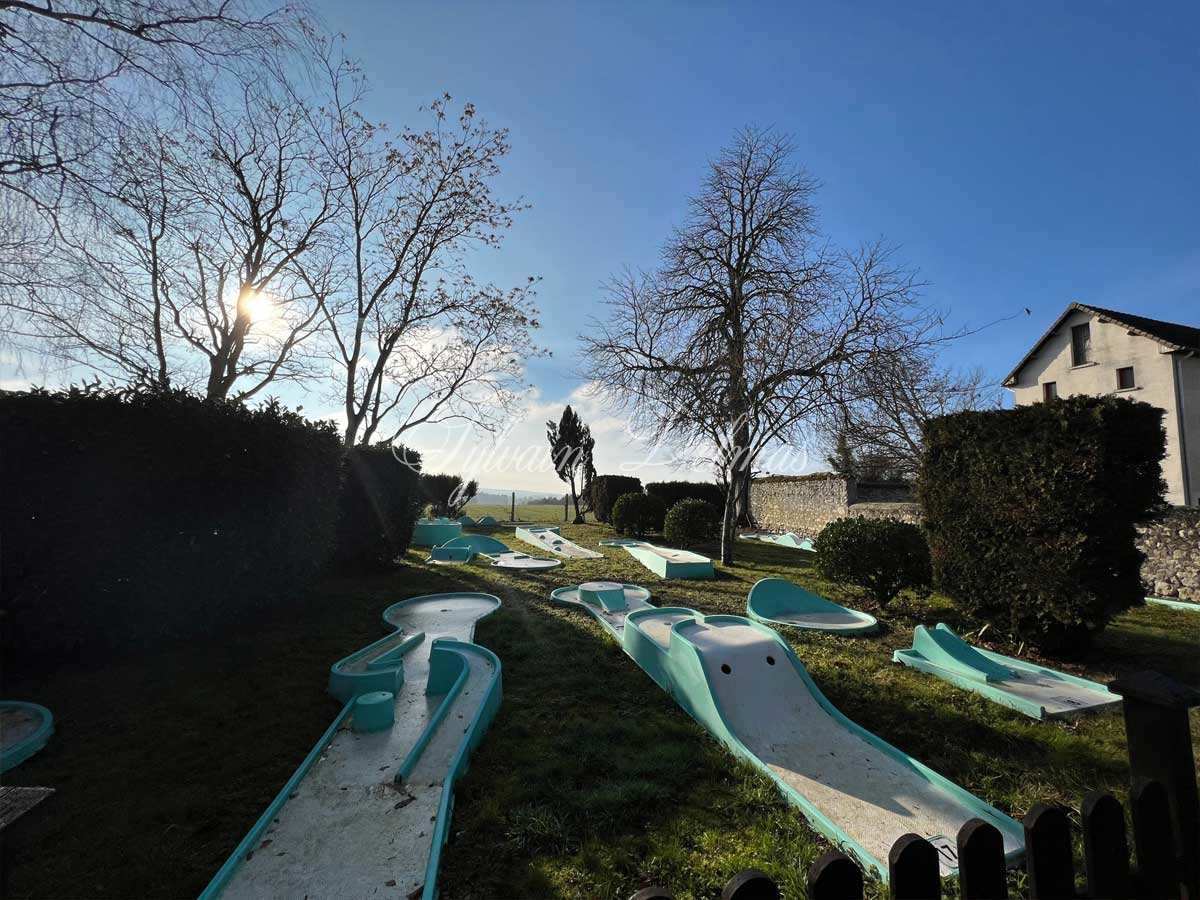 Château — Chateau avec complexe hôtelier et camping - 30min de Tours