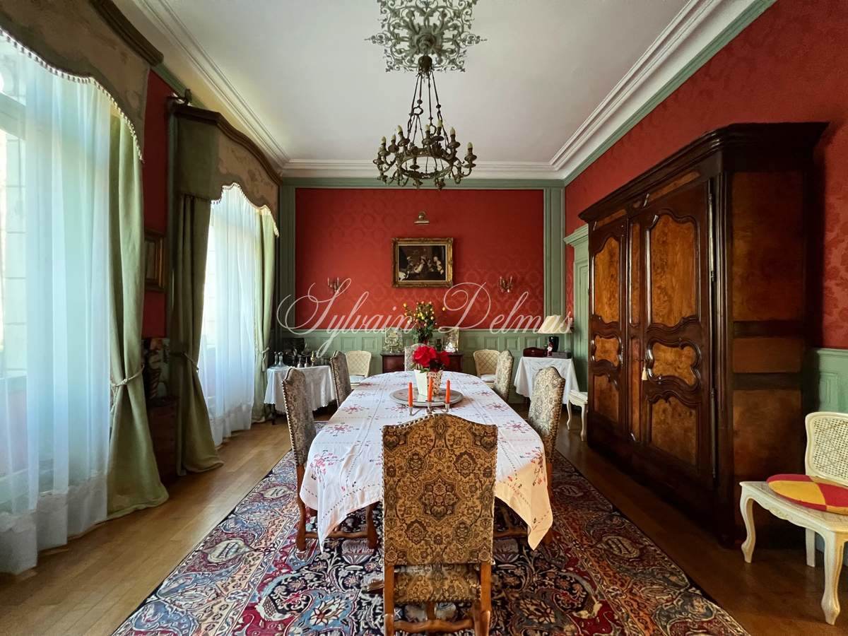 Château — Chateau avec complexe hôtelier et camping - 30min de Tours