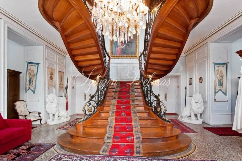 Château — Merveille du XIXe entièrement restauré