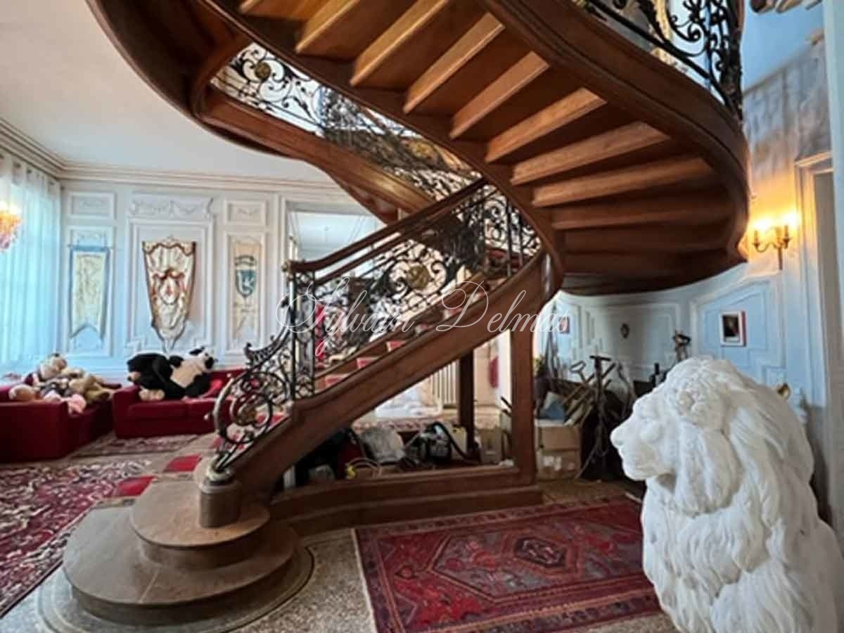 Château — Merveille du XIXe entièrement restauré