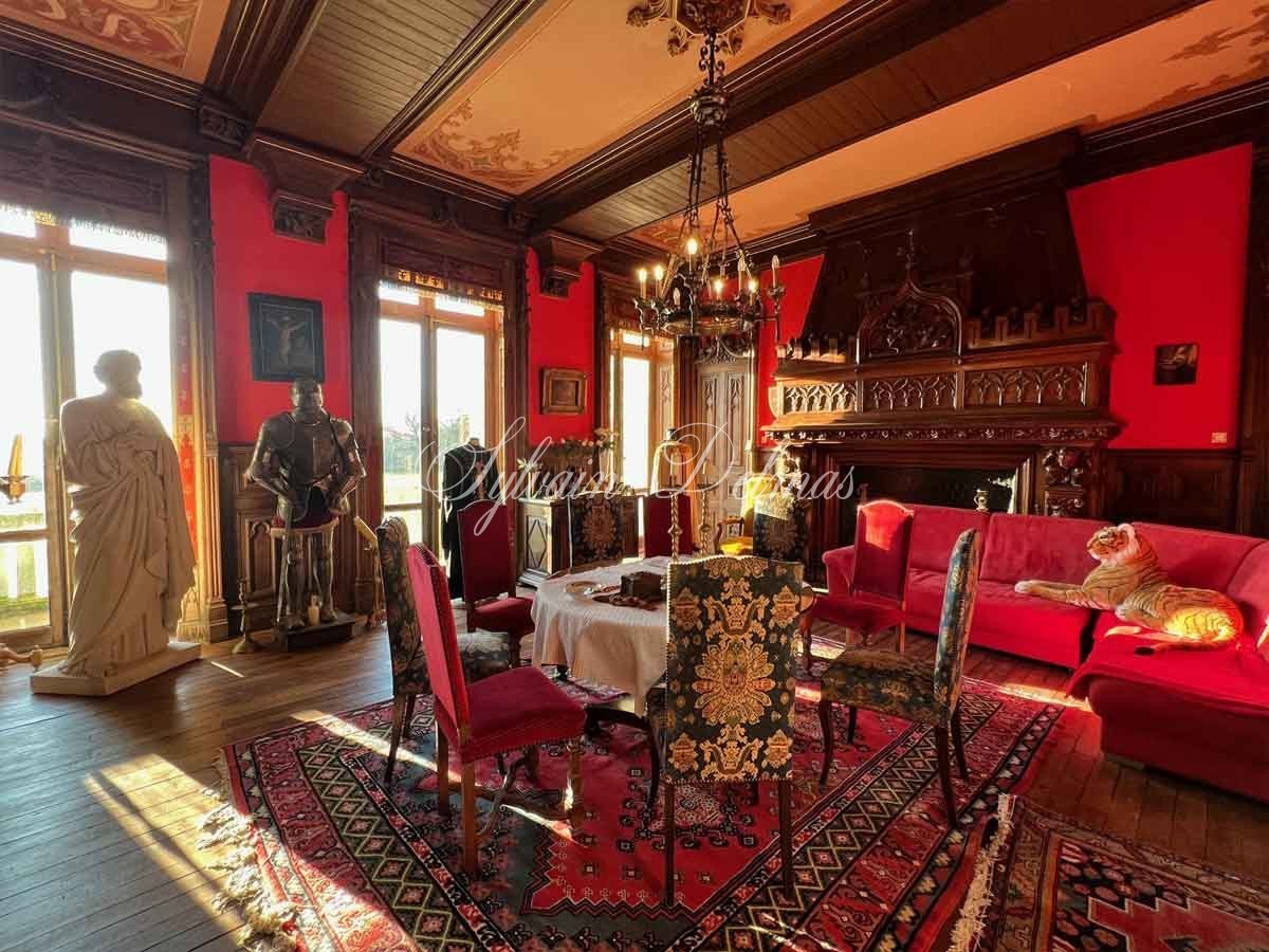 Château — Merveille du XIXe entièrement restauré