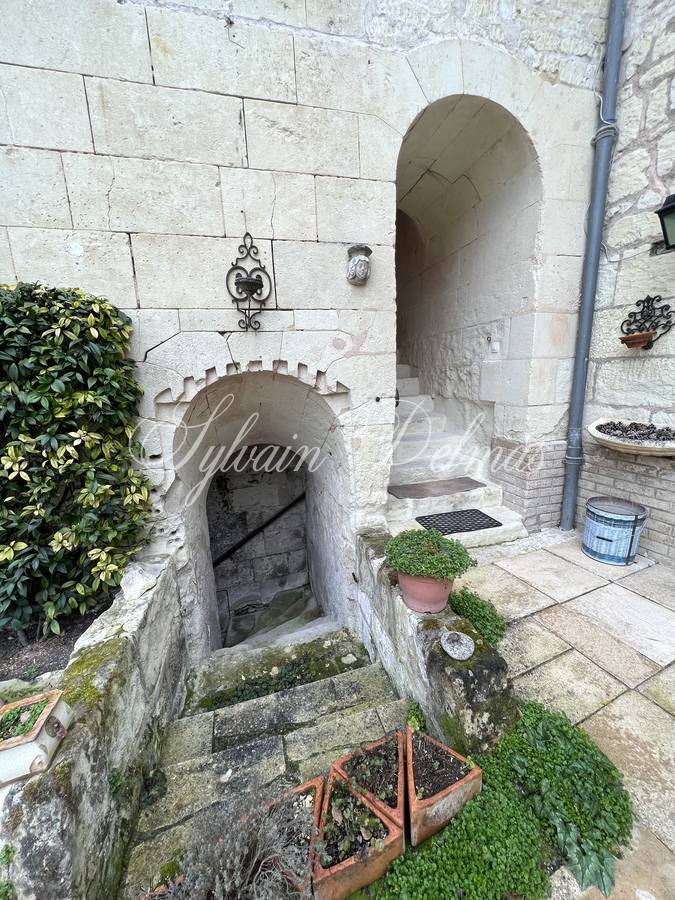 Château médiéval entièrement restauré