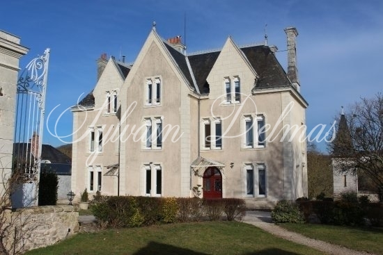 Manoir XIX°  Cravant les Coteaux