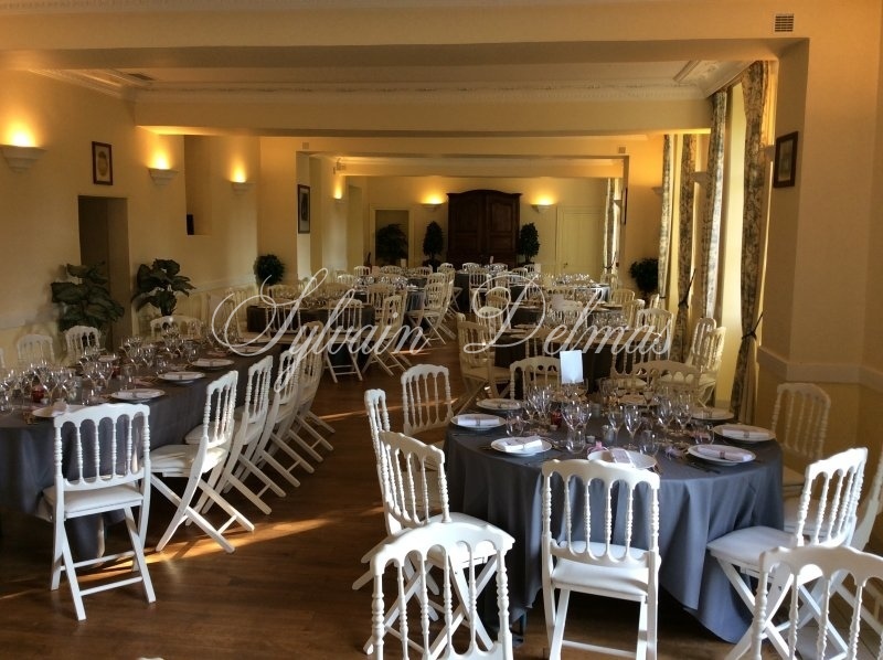 Château XVII et XIX° restauré en activité séminaires mariages