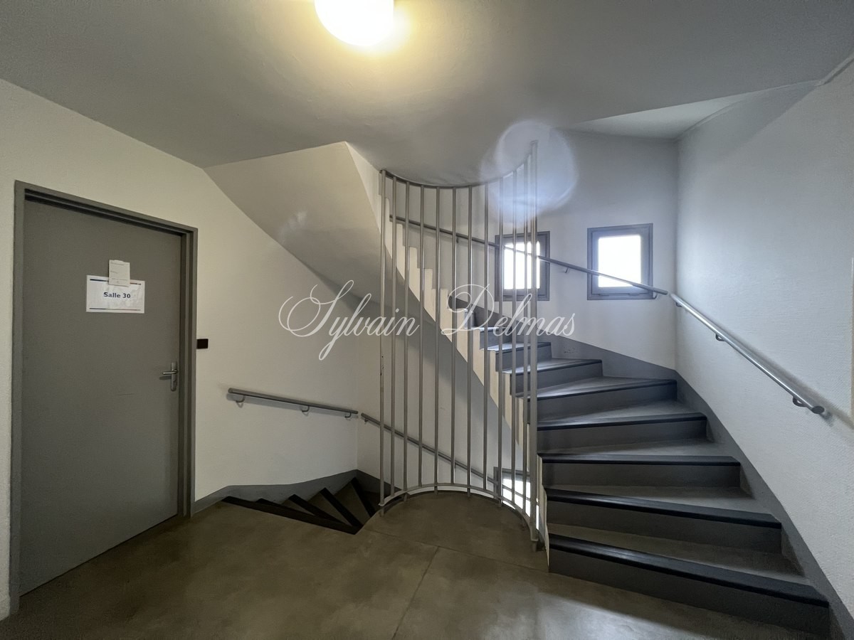 Immeuble de standing — IMMEUBLE DE RAPPORT