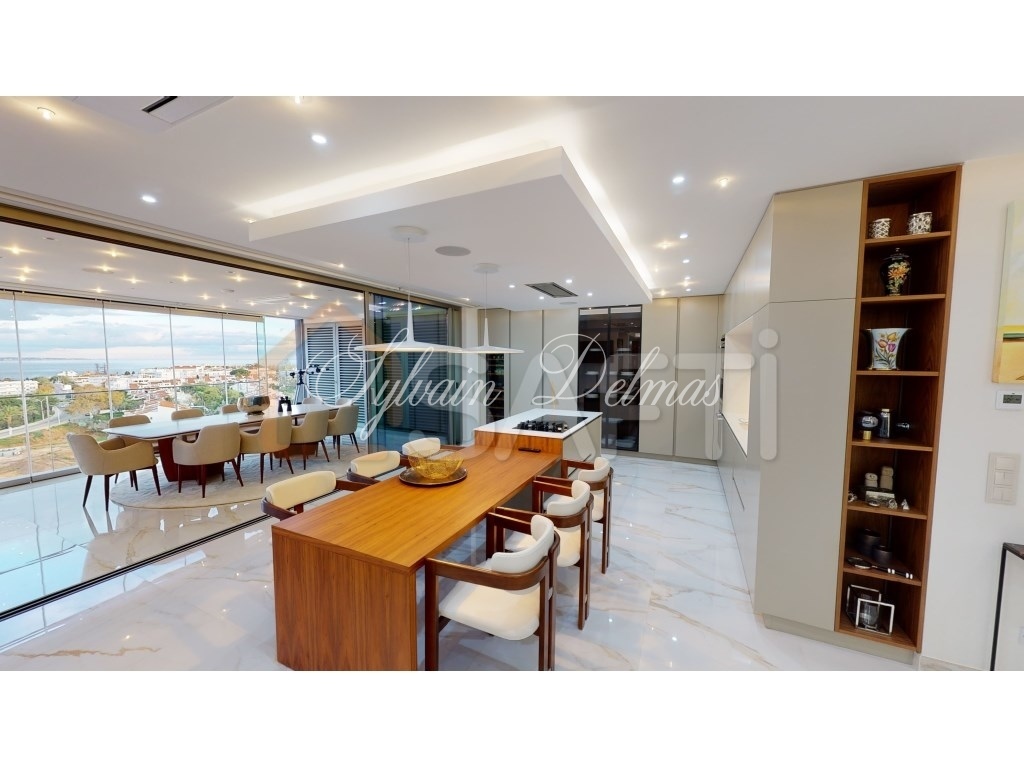 Appartement d'exception — REGION ALGARVE   APPARTEMENT DE HAUT STANDING T5 / TERRASSE / PISCINE / JACCUZZI
