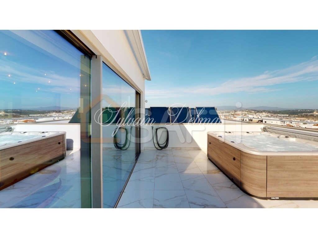 Appartement d'exception — REGION ALGARVE APPARTEMENT DE HAUT STANDING T5 / TERRASSE / PISCINE / JACCUZZI